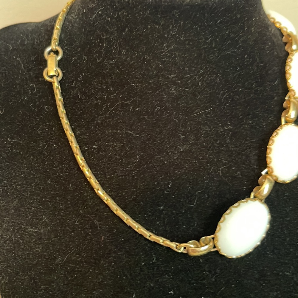 Vintage Gold and White Choker Style Necklace - Picture 3 of 6